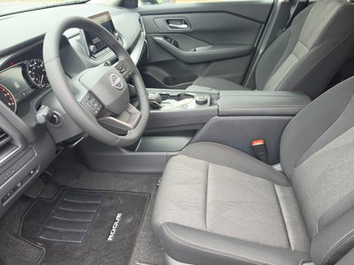 2027 Nissan Rogue SV