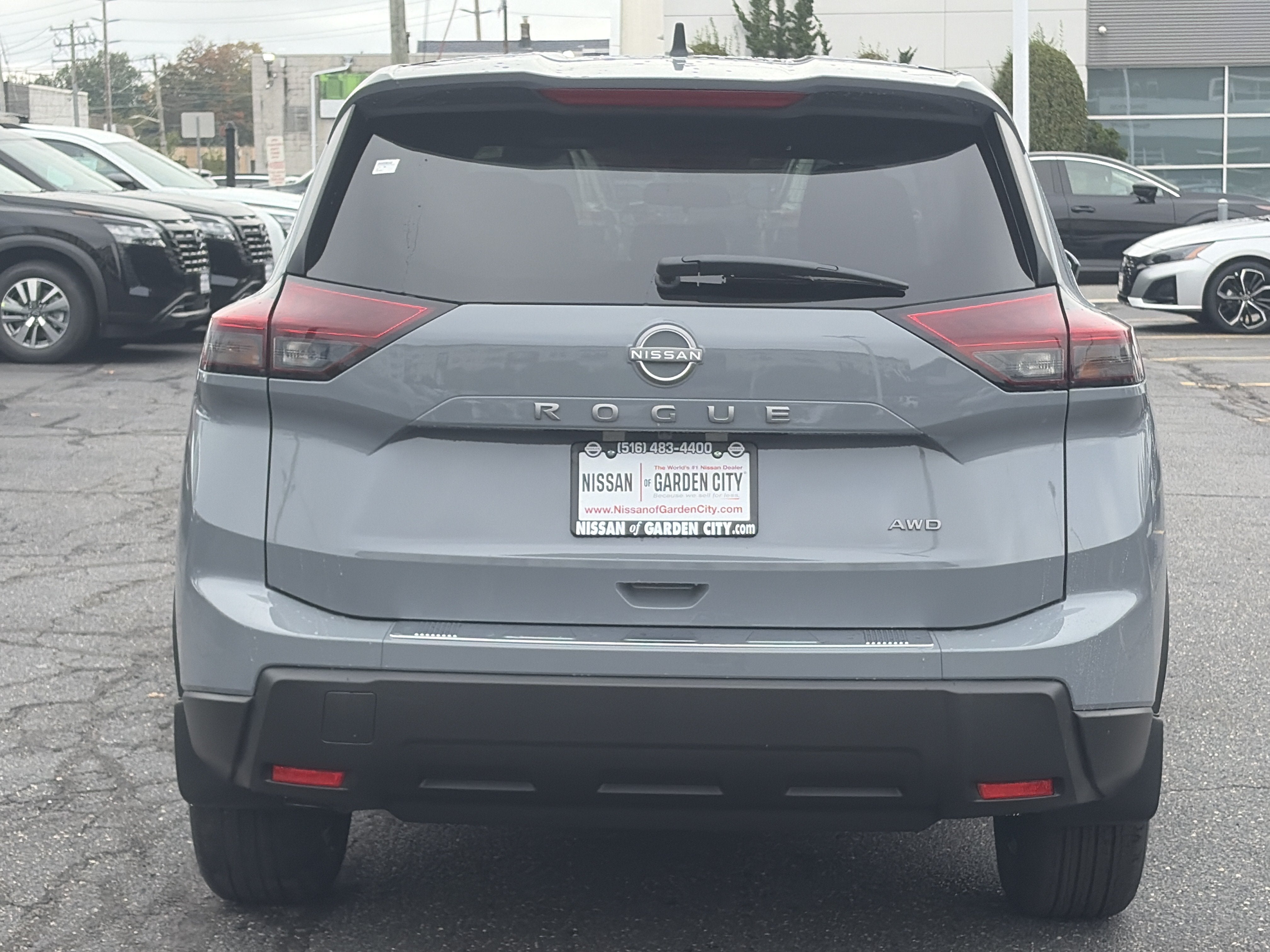 2027 Nissan Rogue SV