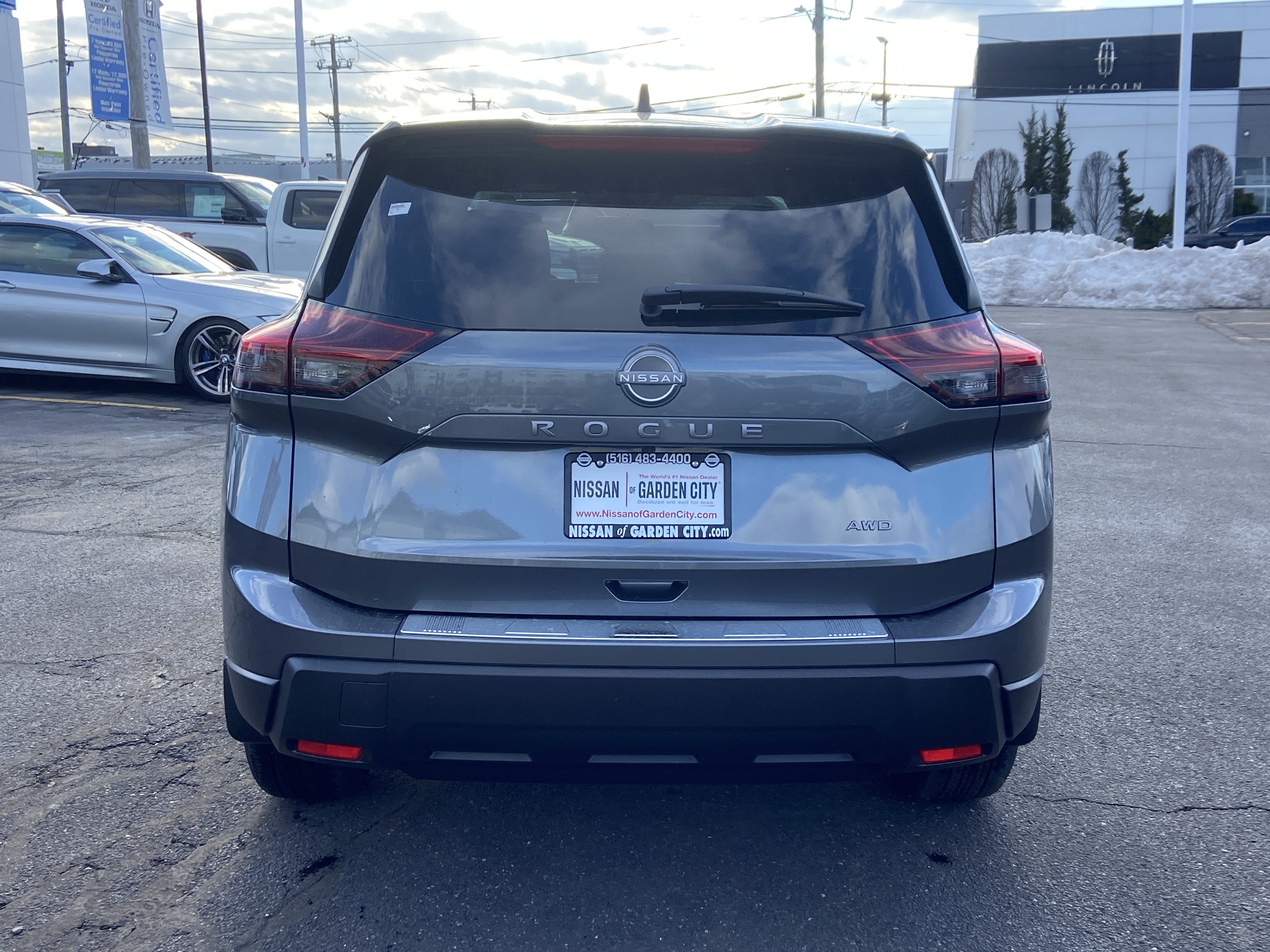 2026 Nissan Rogue SV