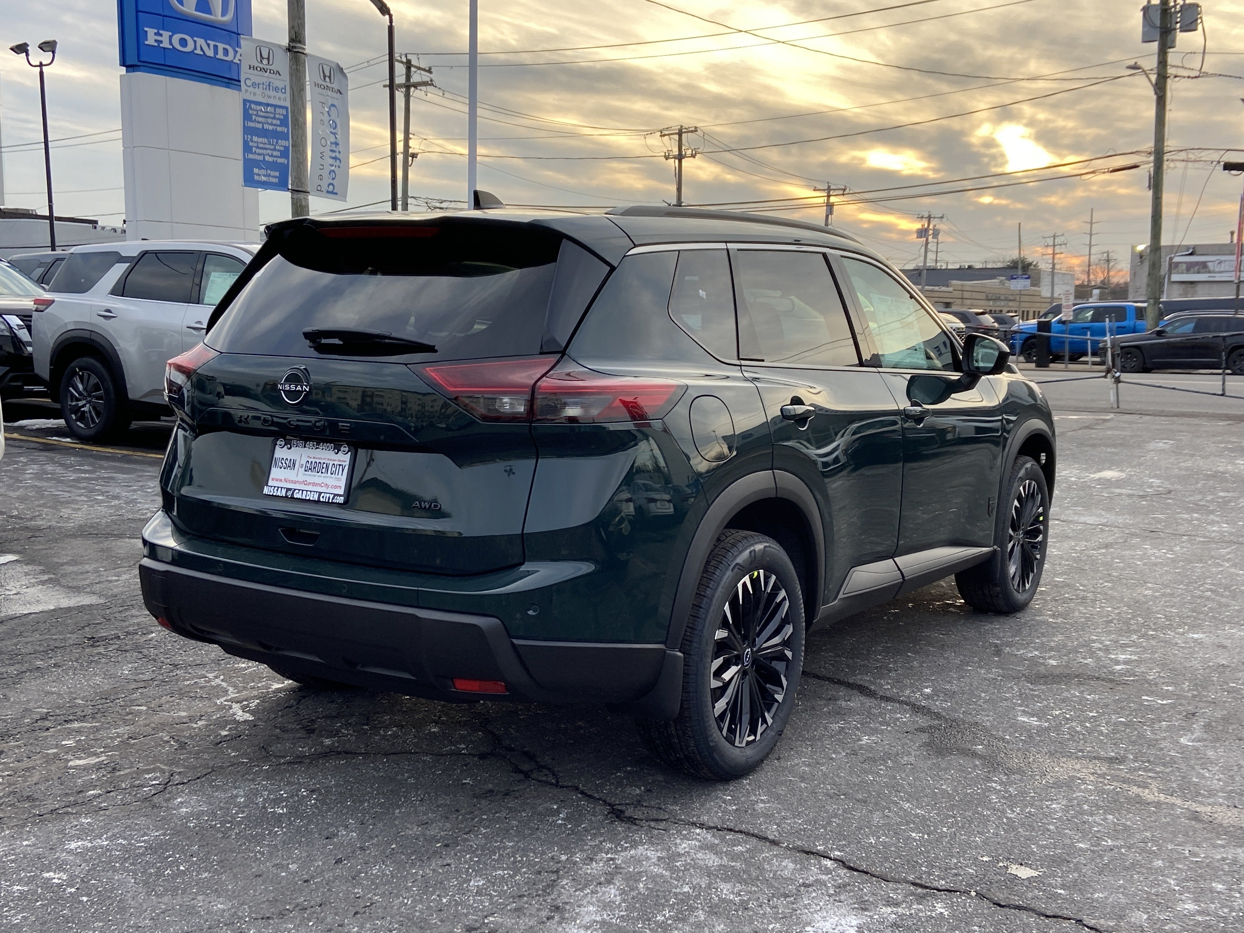 2026 Nissan Rogue Dark Armor