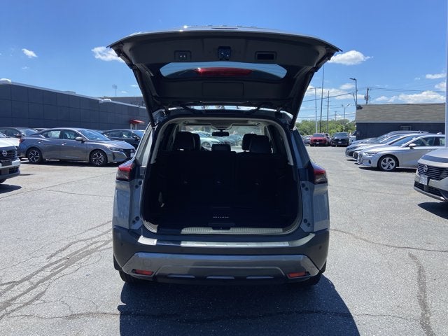 2022 Nissan Rogue SL