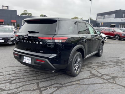 2025 Nissan Pathfinder S