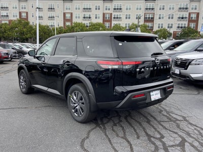 2025 Nissan Pathfinder S
