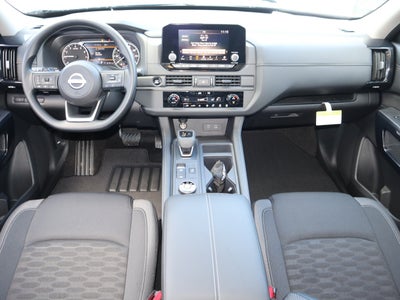 2025 Nissan Pathfinder S