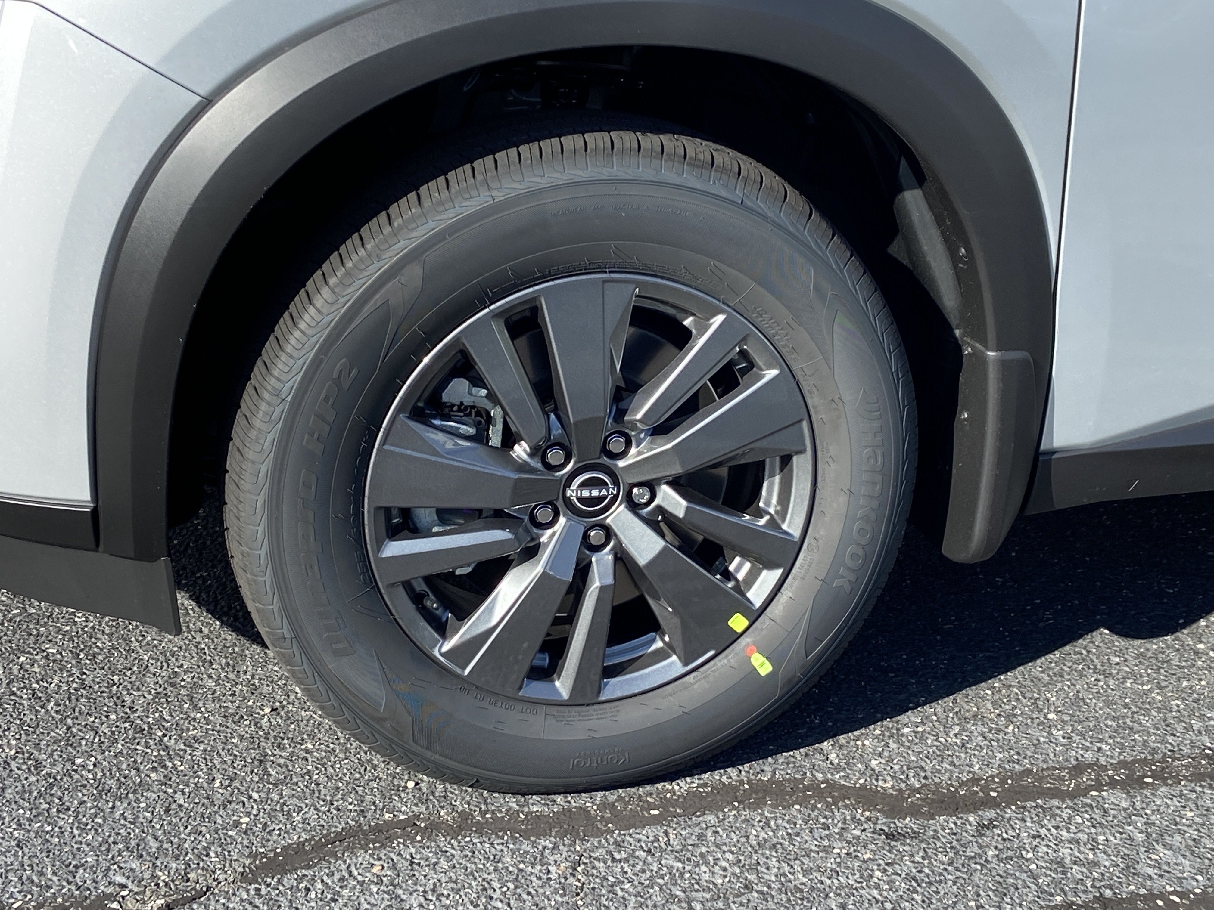 2025 Nissan Pathfinder S