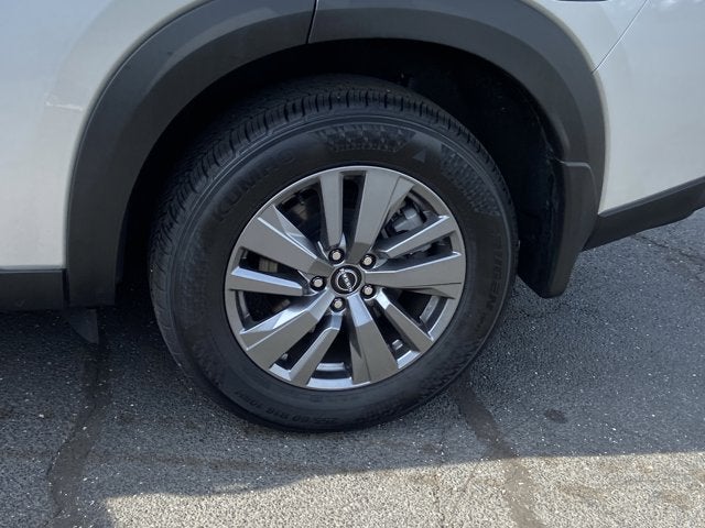 2024 Nissan Pathfinder S