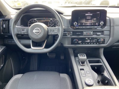 2024 Nissan Pathfinder S