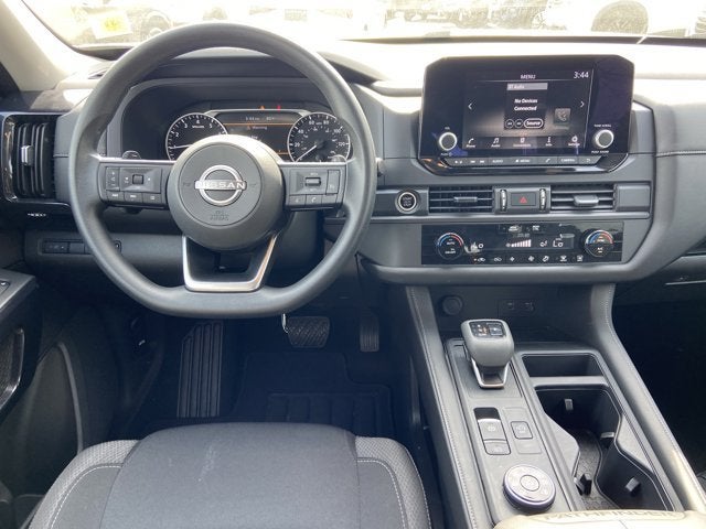 2024 Nissan Pathfinder S