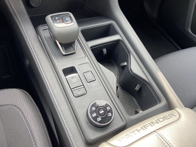 2024 Nissan Pathfinder S