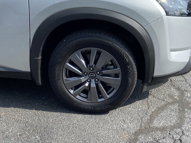 2024 Nissan Pathfinder S