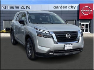 2024 Nissan Pathfinder S