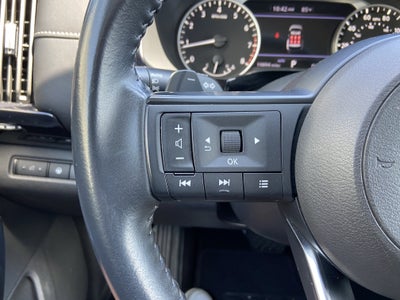 2024 Nissan Pathfinder SV