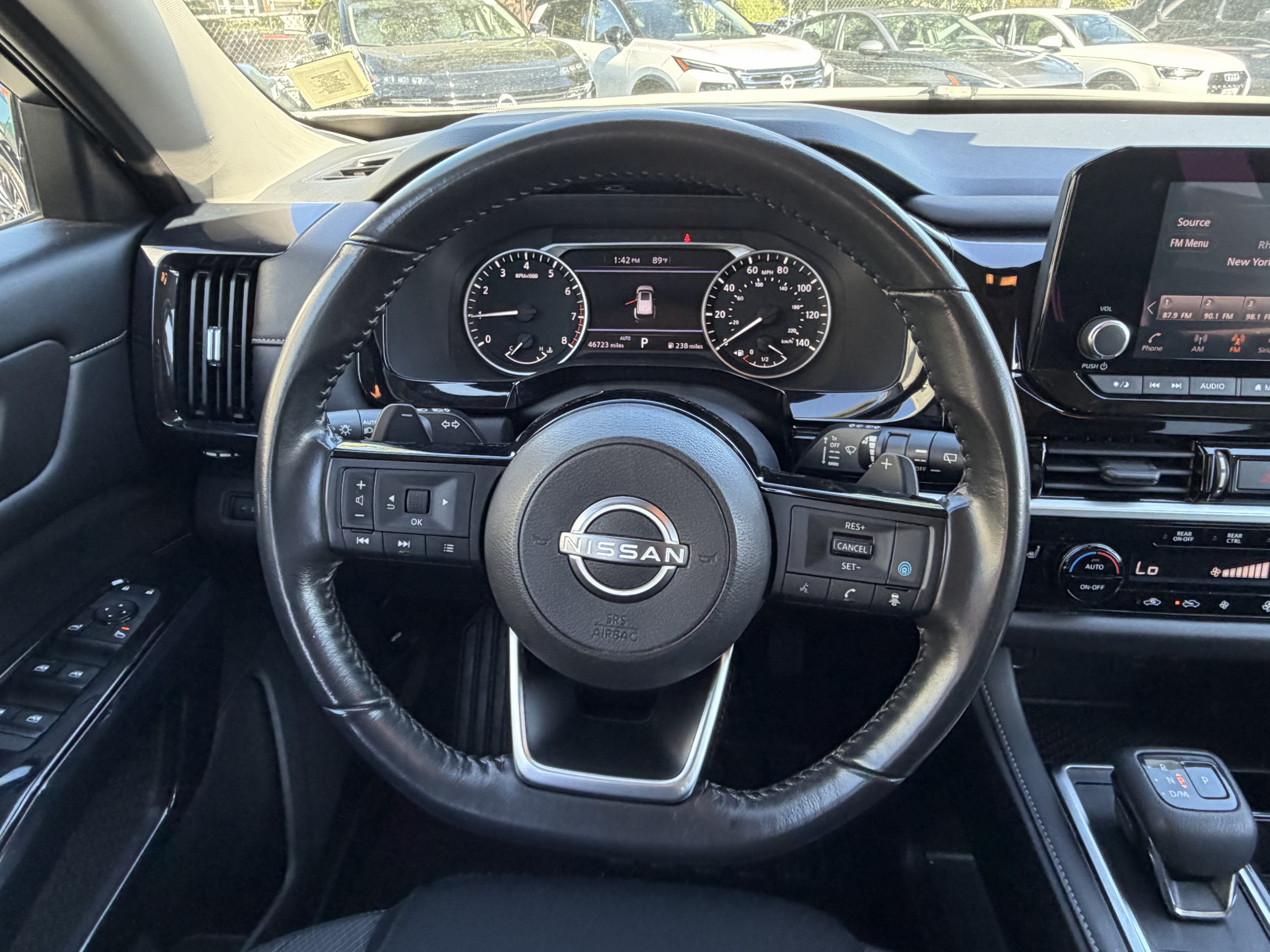 2022 Nissan Pathfinder SV