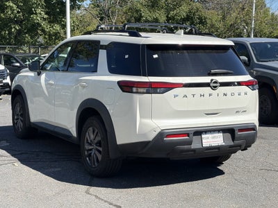 2022 Nissan Pathfinder SV