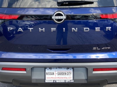 2026 Nissan Pathfinder SL