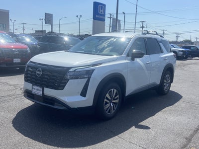 2026 Nissan Pathfinder SL