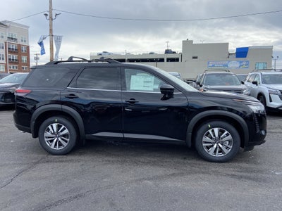 2026 Nissan Pathfinder SL