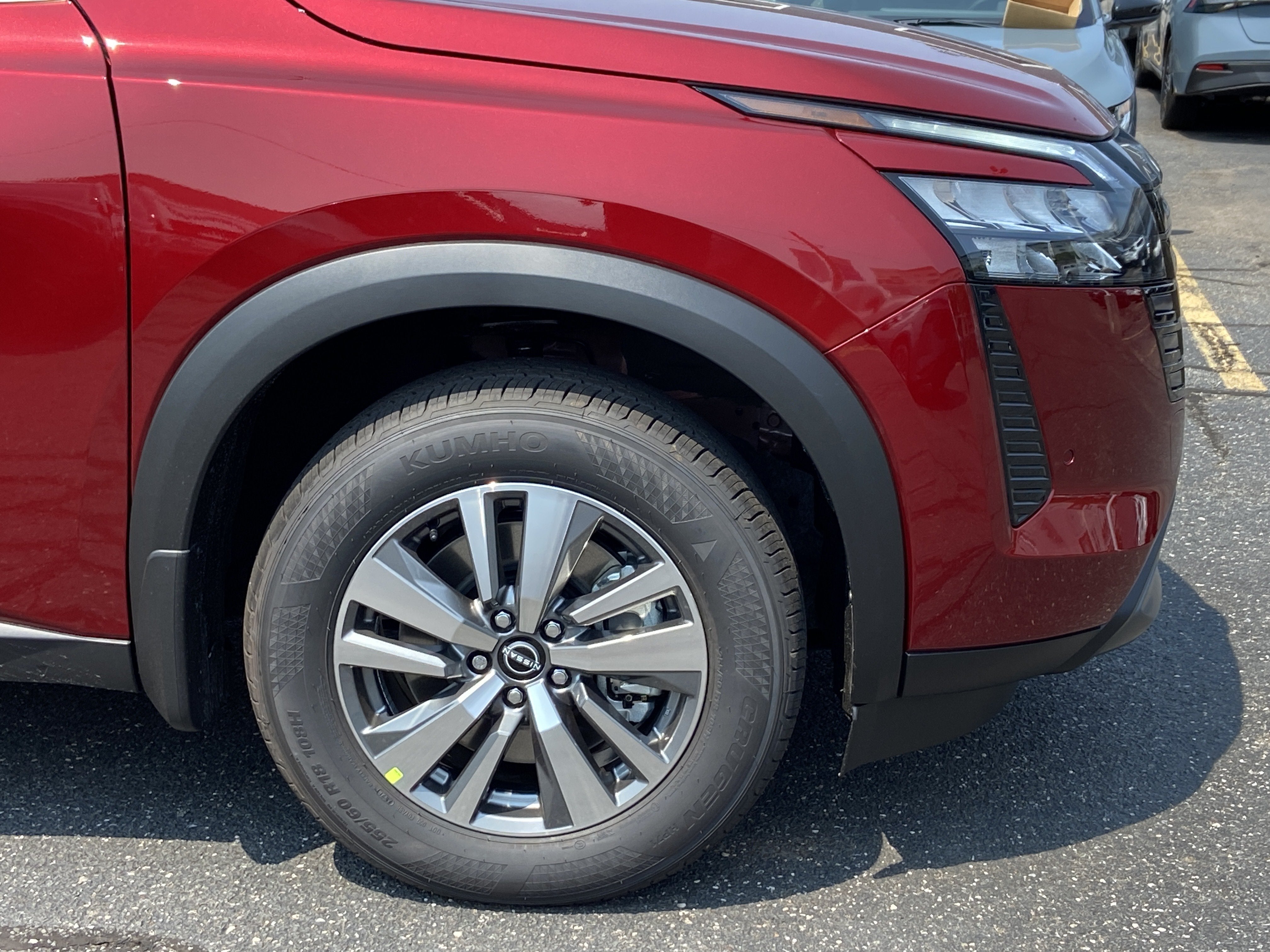 2026 Nissan Pathfinder SL