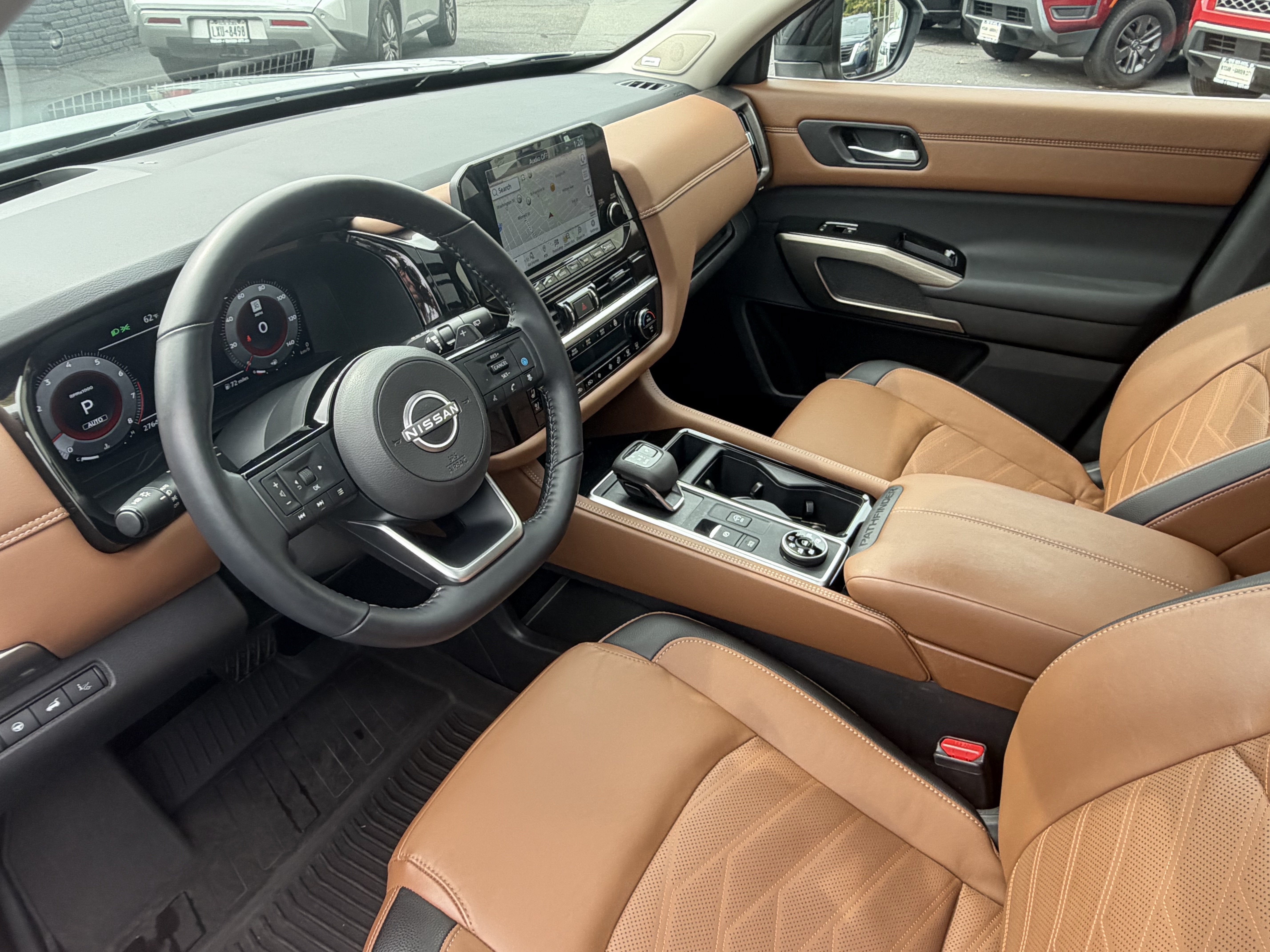 2025 Nissan Pathfinder Platinum