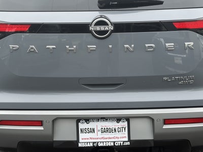 2025 Nissan Pathfinder Platinum