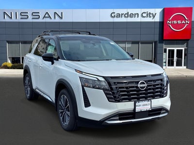 2026 Nissan Pathfinder Platinum
