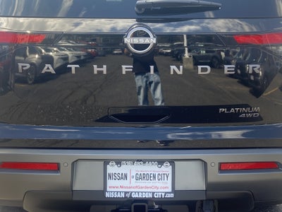 2026 Nissan Pathfinder Platinum