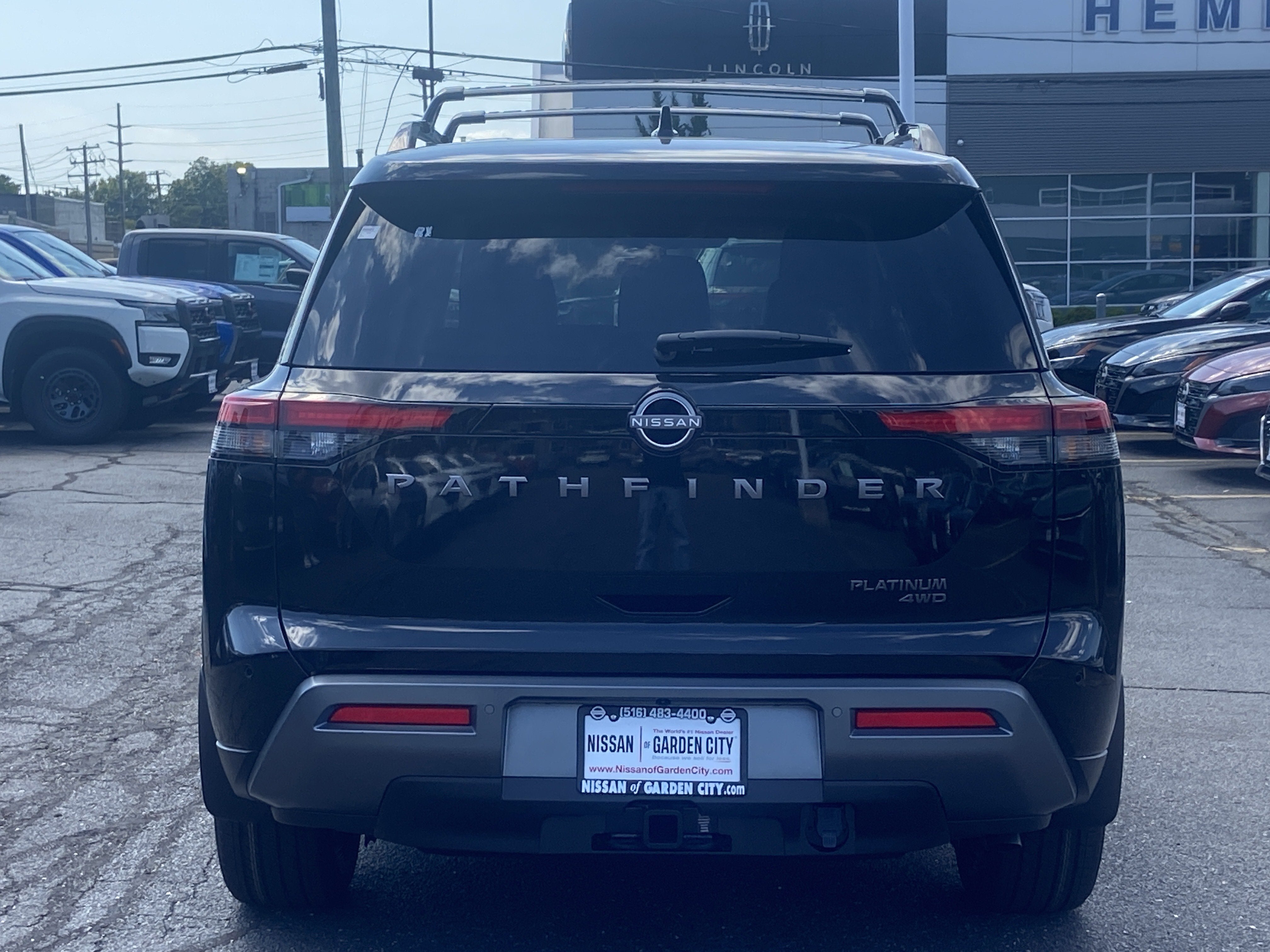 2026 Nissan Pathfinder Platinum