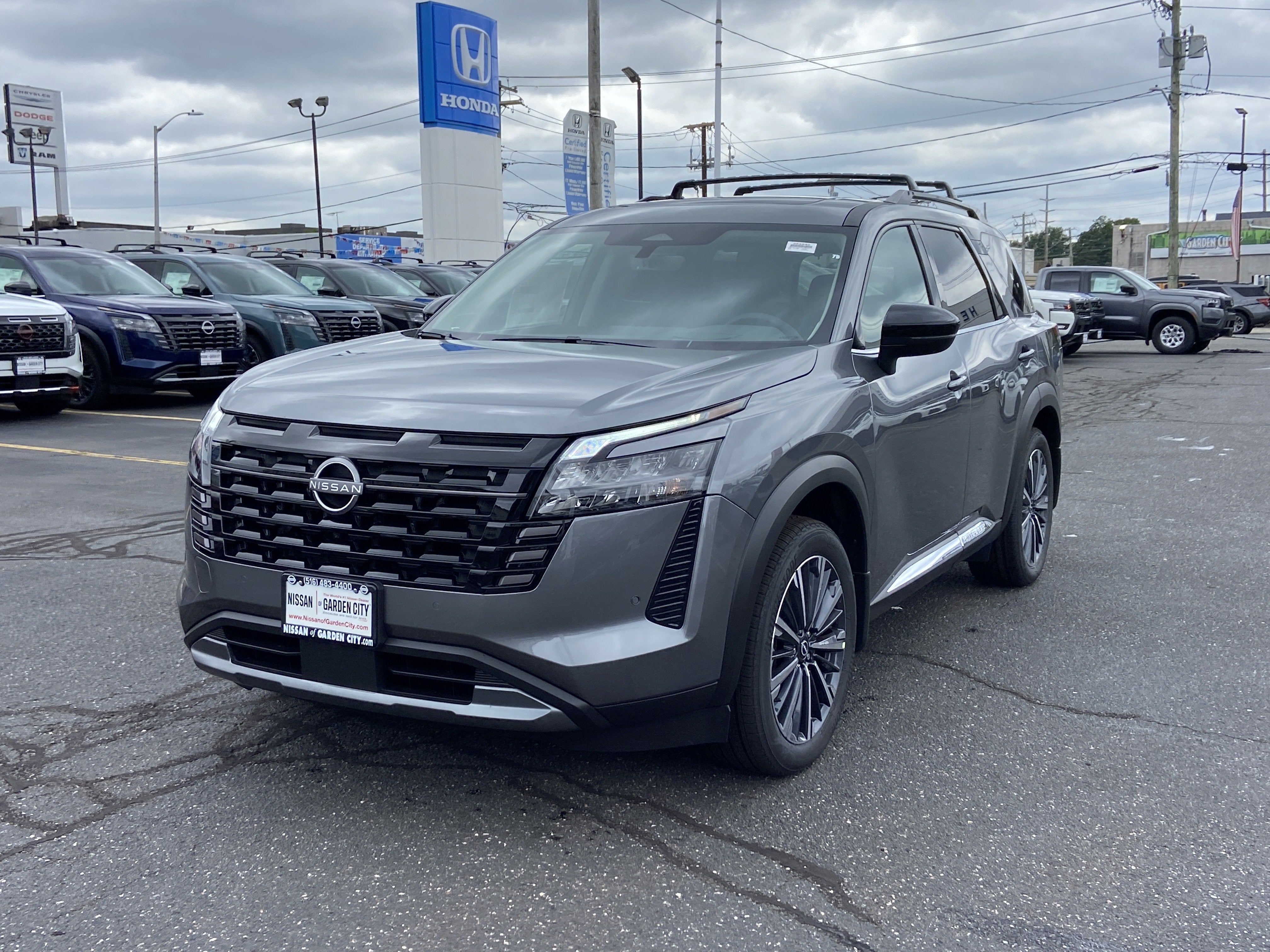 2026 Nissan Pathfinder Platinum