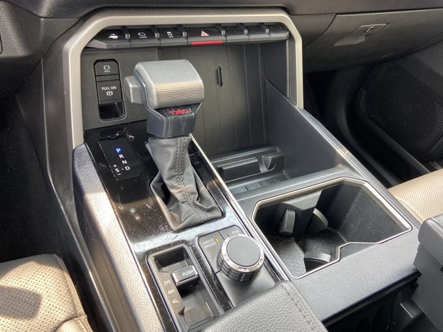 2023 Toyota Tundra 4WD SR5