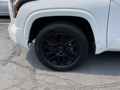2023 Toyota Tundra 4WD SR5