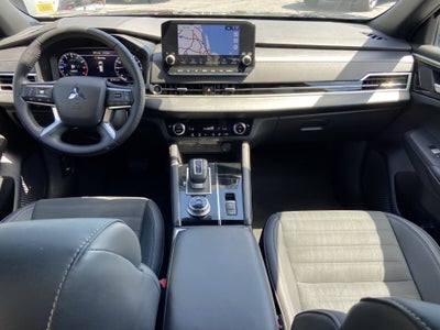 2024 Mitsubishi Outlander SE BLACK EDITIO