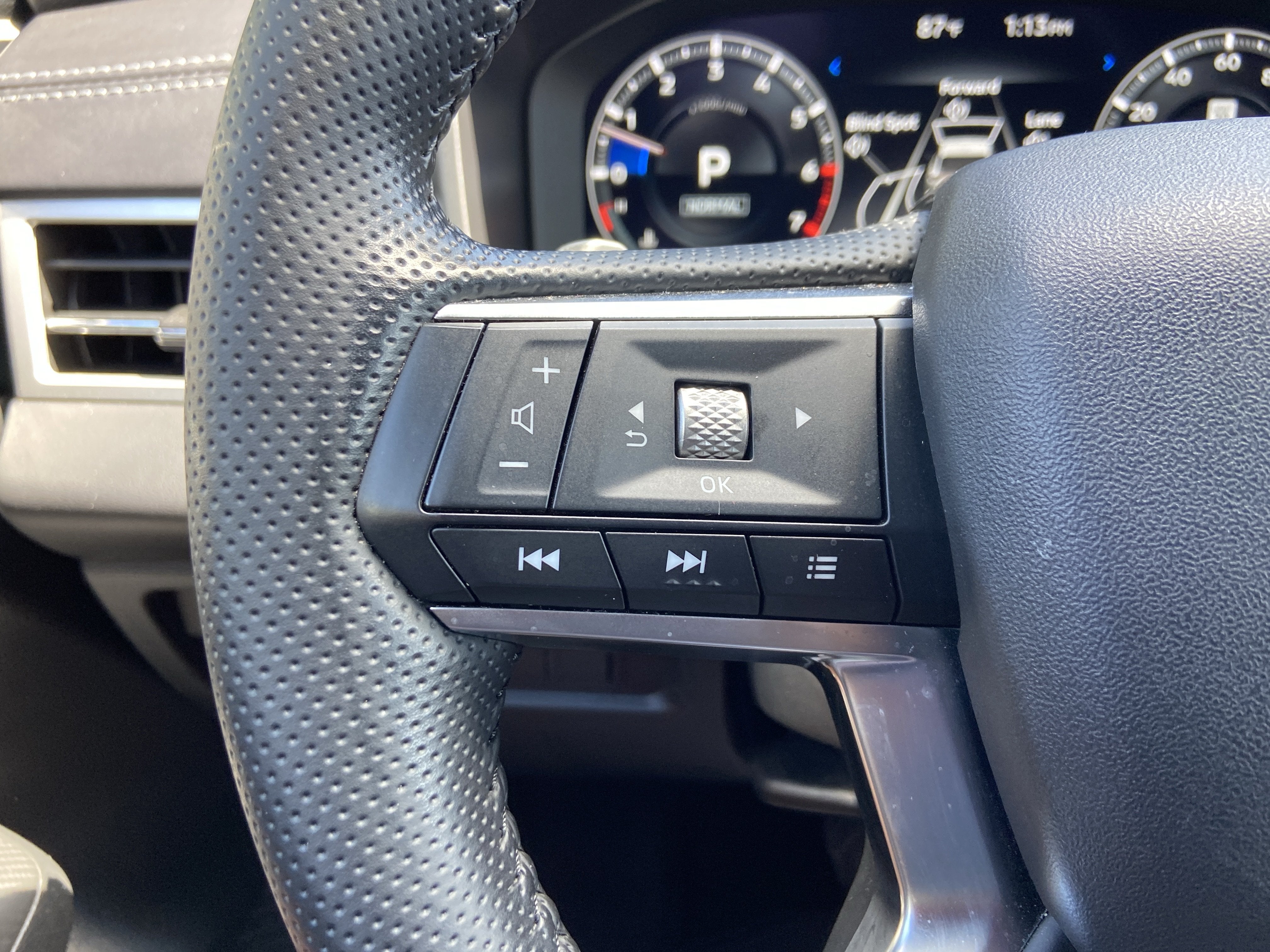 2024 Mitsubishi Outlander SE BLACK EDITIO