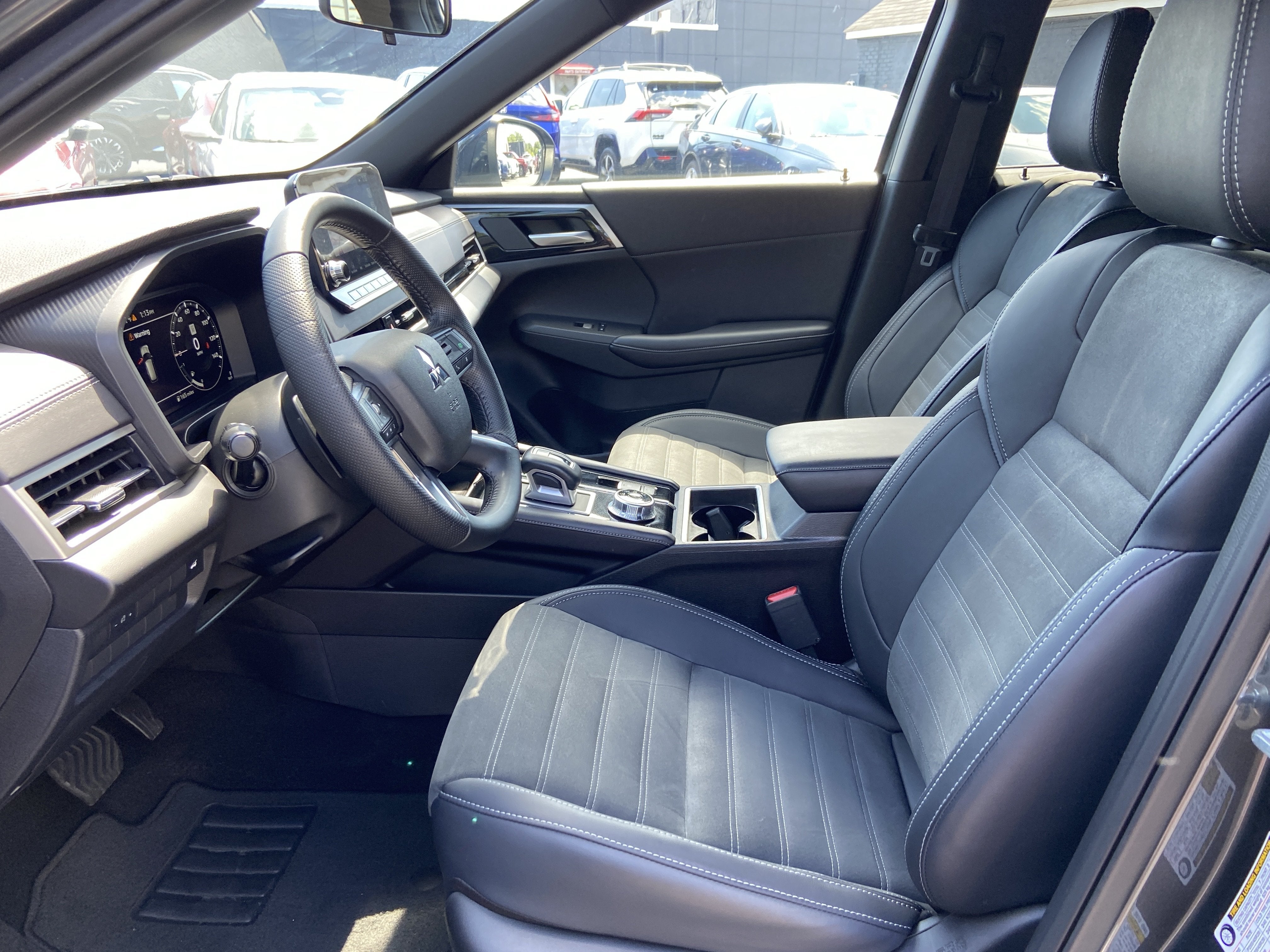 2024 Mitsubishi Outlander SE BLACK EDITIO