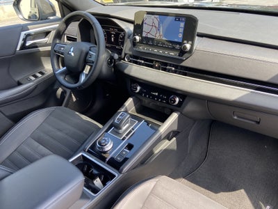 2024 Mitsubishi Outlander SE BLACK EDITIO