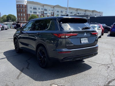 2024 Mitsubishi Outlander SE BLACK EDITIO
