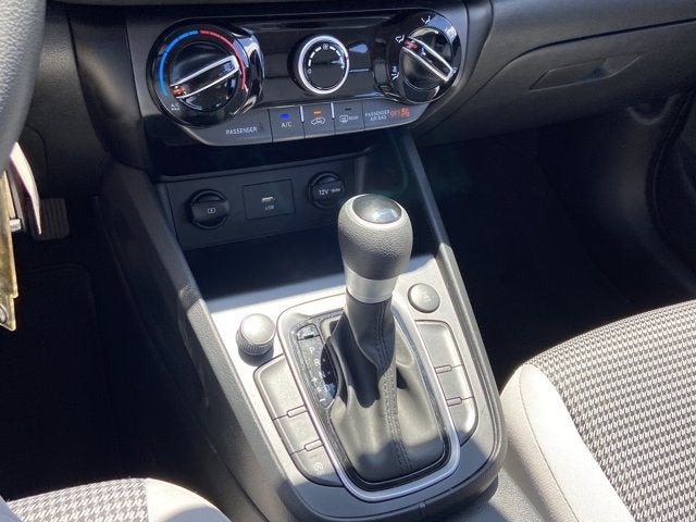 2023 Hyundai Kona SE
